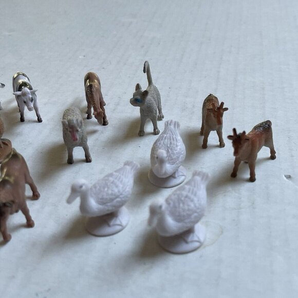 17 Farm Animals Model Mini Poultry Figure Kids Toys Cows Horse Goat Hen Playset - Picture 5 of 7